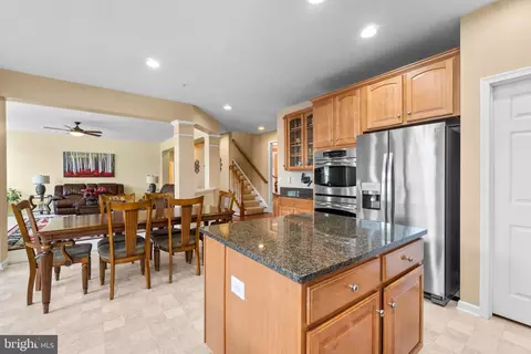 2136 Infantry Dr, Frederick, MD 21702 photo 8