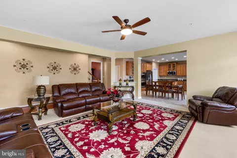 2136 Infantry Dr, Frederick, MD 21702 photo 12