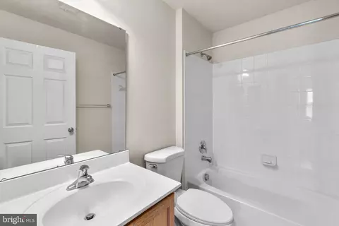 2136 Infantry Dr, Frederick, MD 21702 photo 38