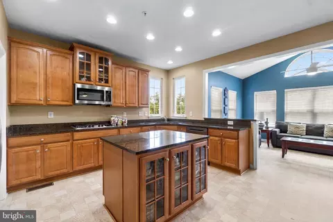 2136 Infantry Dr, Frederick, MD 21702 photo 6