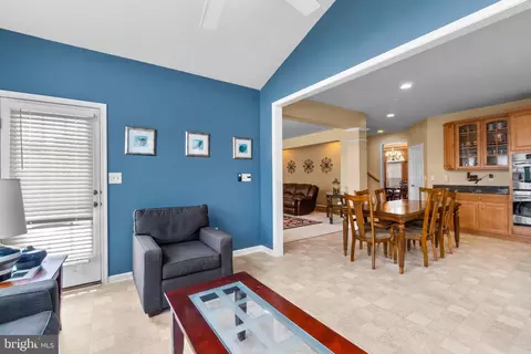 2136 Infantry Dr, Frederick, MD 21702 photo 14