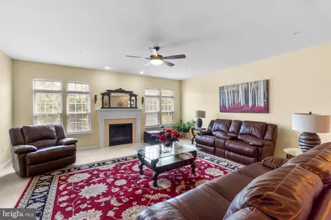 2136 Infantry Dr, Frederick, MD 21702 photo 11