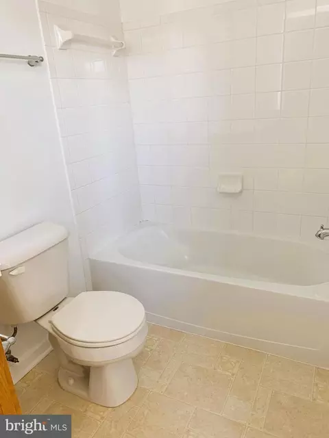 2052 Spring Run Cir, Frederick, MD 21702 photo 18