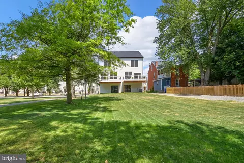 Exterior - 32 Hamilton Ave, Frederick, MD 21701 photo 10 of 15