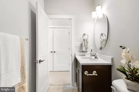 Entry Way - 32 Hamilton Ave, Frederick, MD 21701 photo 11 of 16