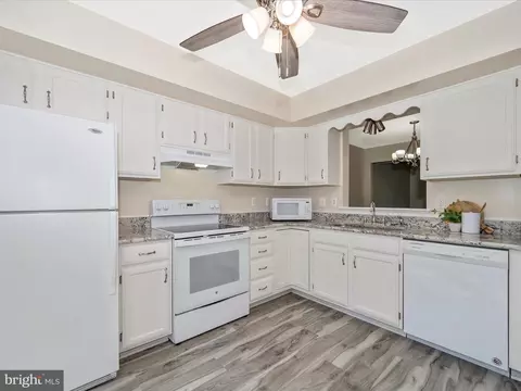 2423 Dunmore Ct, Frederick, MD 21702 photo 23