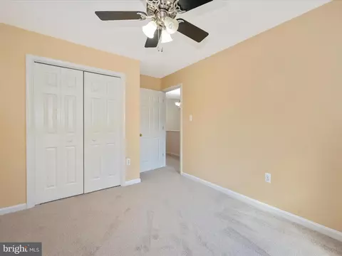 2423 Dunmore Ct, Frederick, MD 21702 photo 9