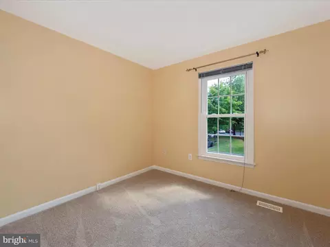 2423 Dunmore Ct, Frederick, MD 21702 photo 11