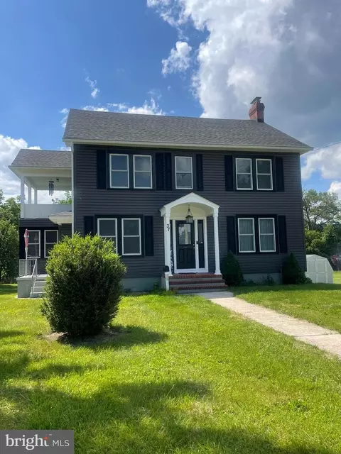 37 Summit Ave, Thurmont, MD 21788