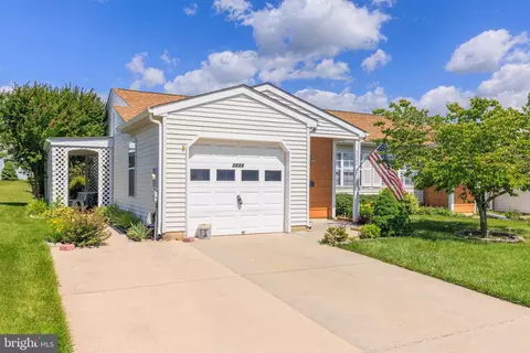 5684 Crabapple Dr, Frederick, MD 21703
