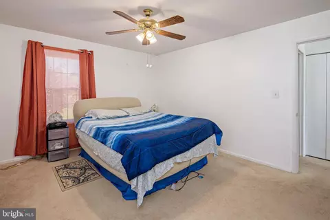 Bedroom - 5684 Crabapple Dr, Frederick, MD 21703 photo 3 of 6