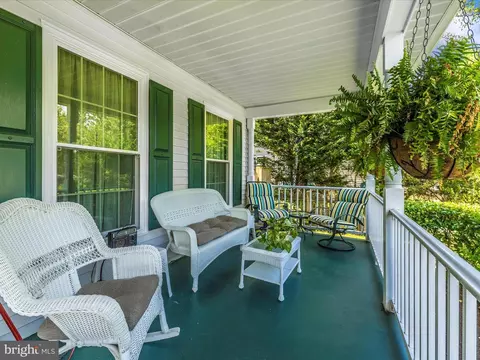 Exterior - 1422 Teal Ln, Frederick, MD 21703 photo 6 of 10