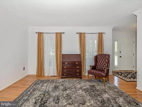 Entry Way - 1422 Teal Ln, Frederick, MD 21703 photo 3 of 4