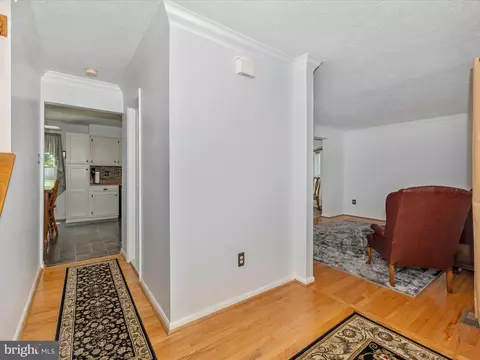 Entry Way - 1422 Teal Ln, Frederick, MD 21703 photo 2 of 4
