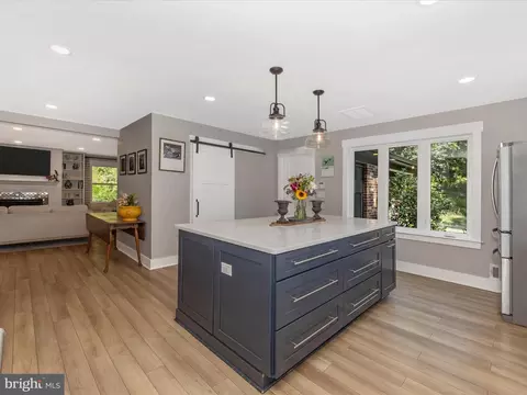 Kitchen - 5316 Stone Rd, Frederick, MD 21703 photo 7 of 8