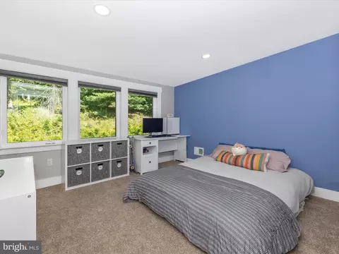 Bedroom - 5316 Stone Rd, Frederick, MD 21703 photo 4 of 7