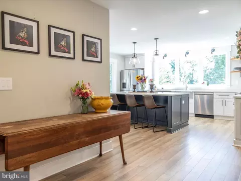 Entry Way - 5316 Stone Rd, Frederick, MD 21703 photo 2 of 9