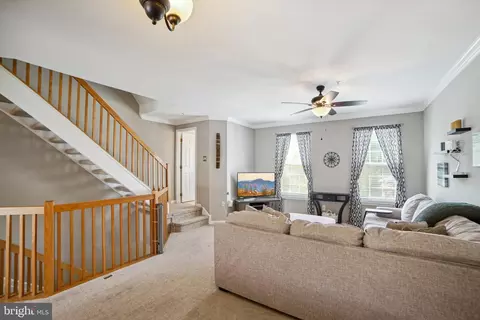 924 Turning Point Ct, Frederick, MD 21701 photo 5