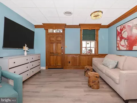 304 W 1 W Patrick St, Frederick, MD 21701 photo 2