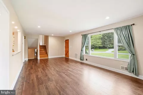7006 Runnymeade Ct, Frederick, MD 21702 photo 5
