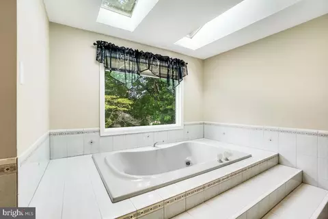 7006 Runnymeade Ct, Frederick, MD 21702 photo 24