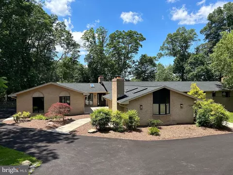 13305 Old Annapolis Rd, Mount Airy, MD 21771