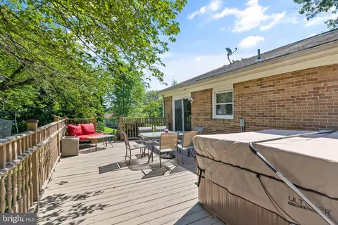 6233 White Oak Dr, Frederick, MD 21701 photo 10