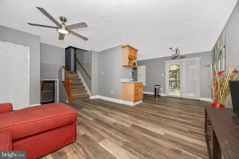 1189 Avondale Ct, Frederick, MD 21702 photo 2