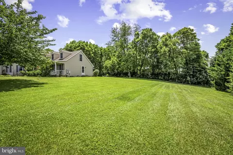 Exterior - 4483 Willow Tree Dr, Middletown, MD 21769 photo 9 of 10