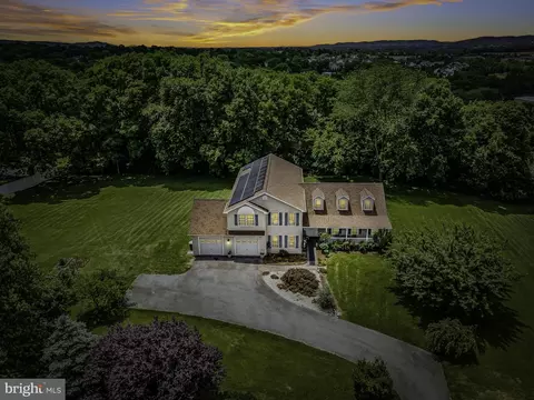 View/Area - 4483 Willow Tree Dr, Middletown, MD 21769 photo 3 of 16