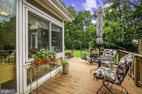 Exterior - 4483 Willow Tree Dr, Middletown, MD 21769 photo 6 of 10