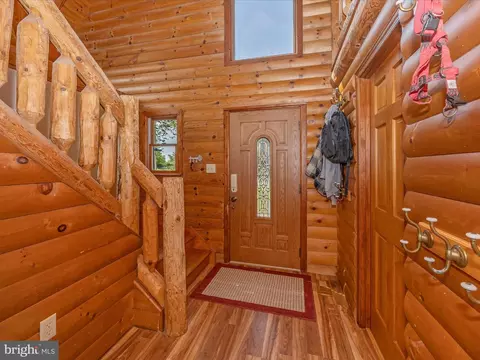 8051 Old Receiver Rd, Frederick, MD 21702 photo 2