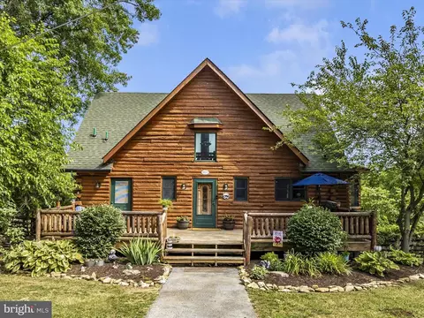8051 Old Receiver Rd, Frederick, MD 21702