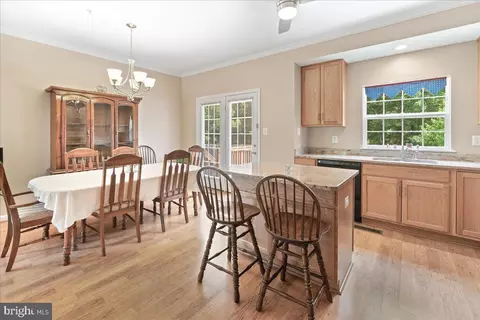 2009 Sumner Dr, Frederick, MD 21702 photo 13
