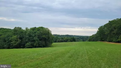 7770 Everett Dr, Mount Airy, MD 21771