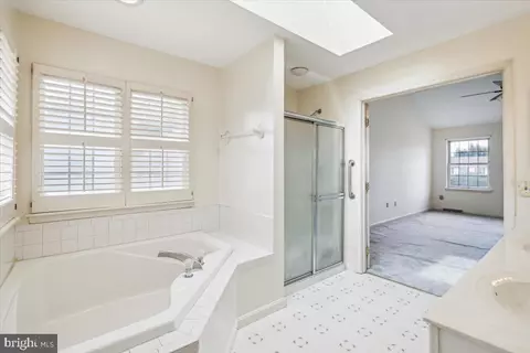 Entry Way - 4962 Farringdon Ct, Frederick, MD 21703 photo 6 of 7