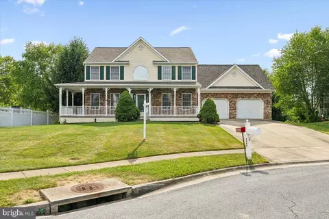 4962 Farringdon Ct, Frederick, MD 21703