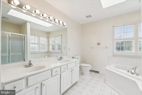 Bath - 4962 Farringdon Ct, Frederick, MD 21703 photo 1 of 2