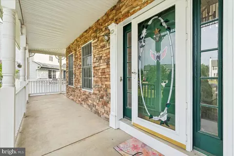 Exterior - 4962 Farringdon Ct, Frederick, MD 21703 photo 5 of 10