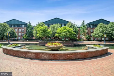 35 E All Saints St #117, Frederick, MD 21701