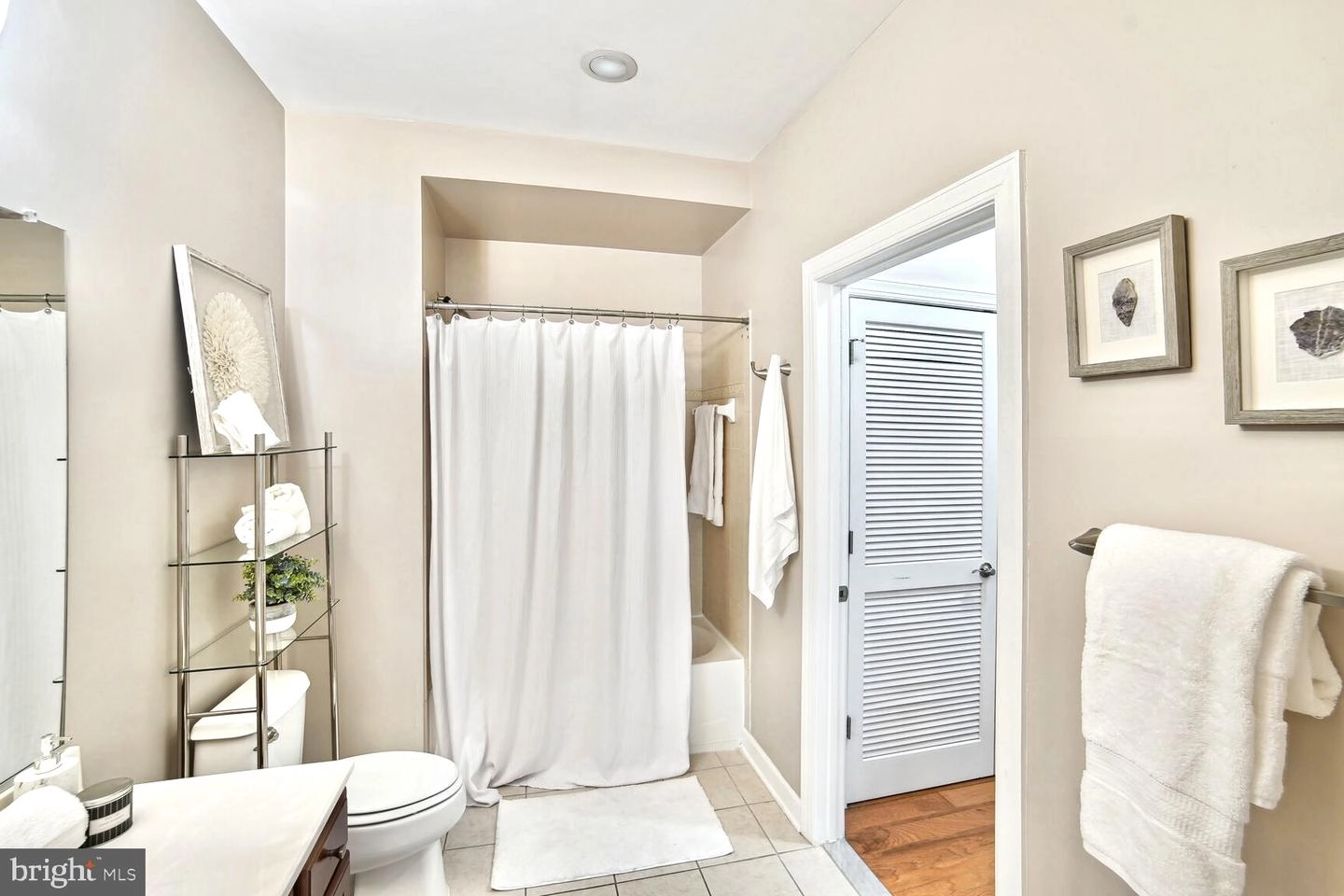 Bath - 35 E All Saints St #117, Frederick, MD 21701 photo 1 of 2
