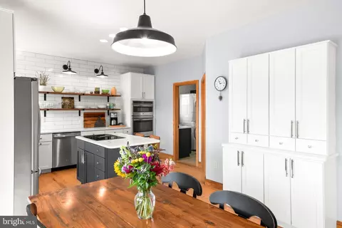 Kitchen - 3027 Marker Rd, Middletown, MD 21769 photo 10 of 10