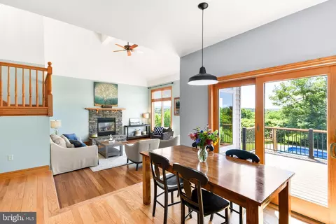 Dining - 3027 Marker Rd, Middletown, MD 21769 photo 2 of 4