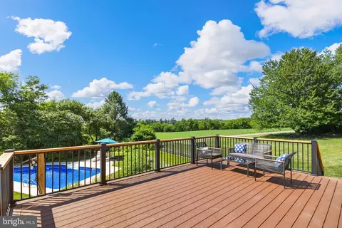 Exterior - 3027 Marker Rd, Middletown, MD 21769 photo 10 of 27