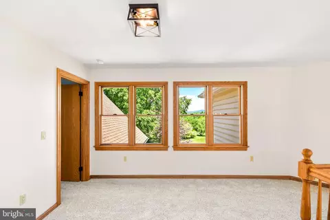 Entry Way - 3027 Marker Rd, Middletown, MD 21769 photo 7 of 9