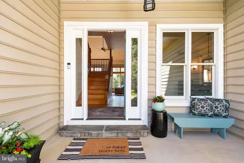 Entry Way - 3027 Marker Rd, Middletown, MD 21769 photo 1 of 9