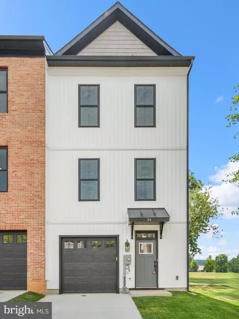 Exterior - 34 Hamilton Ave, Frederick, MD 21701 photo 2 of 14