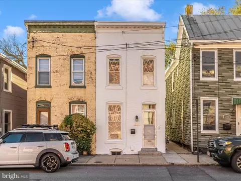 Exterior - 252 E 7th St E, Frederick, MD 21701 photo 2 of 3