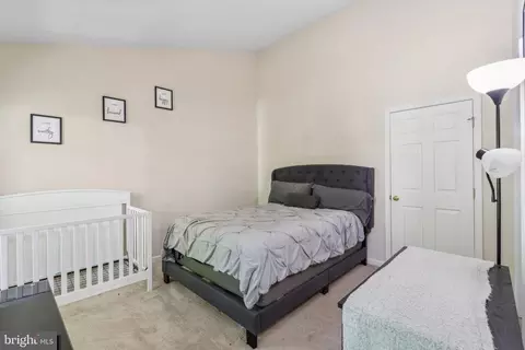 Bedroom - 515 Eisenhower Dr, Frederick, MD 21703 photo 1 of 5
