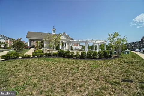 Exterior - 5116 Continental Dr, Frederick, MD 21703 photo 8 of 18